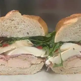 Pauly Walnuts Sandwich